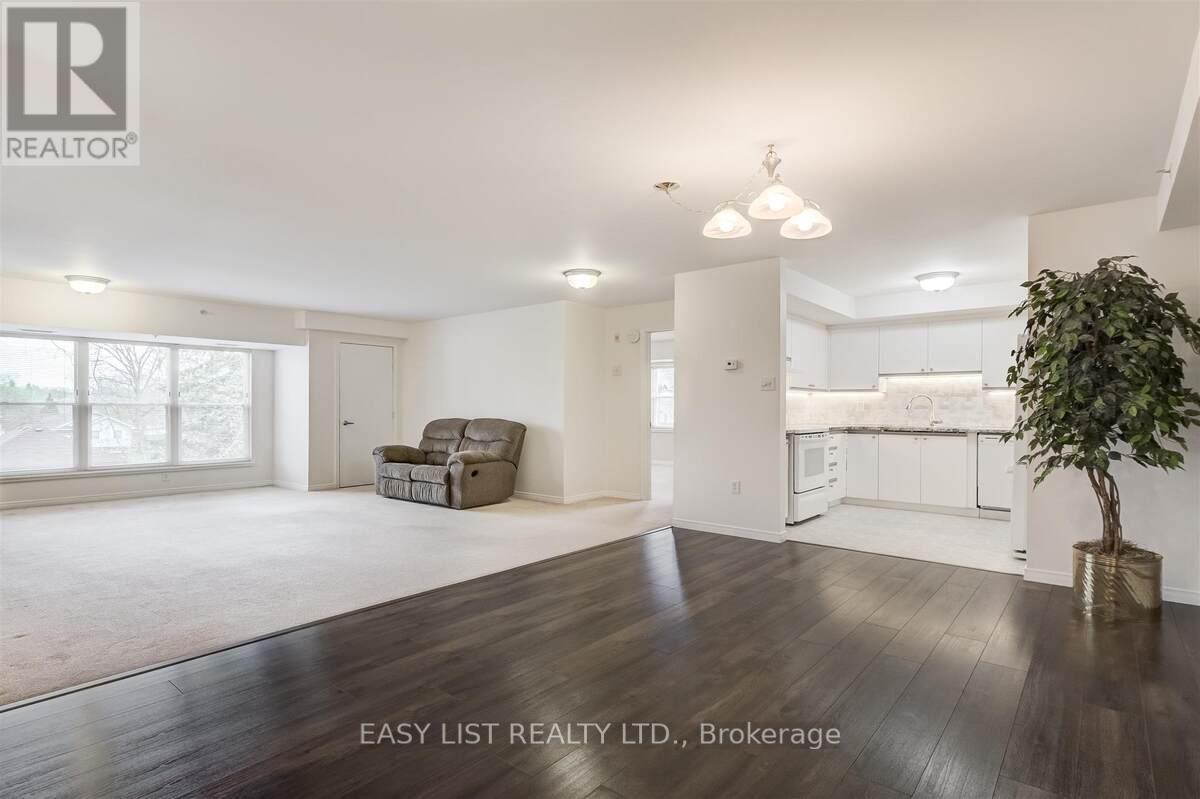 311 - 8 Huron Street, Kawartha Lakes, ON - Indoor