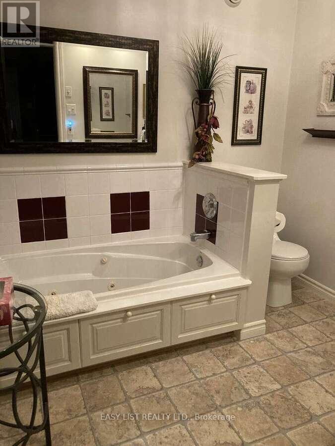 2 Joanne Crescent, Minto, ON - Indoor Photo Showing Bathroom