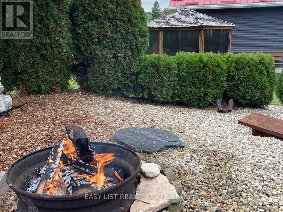 2 Joanne Crescent, Minto, ON - Outdoor