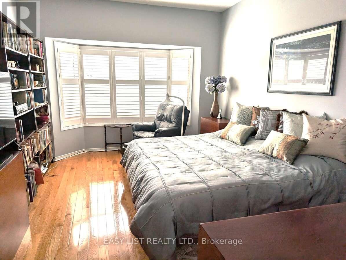 44 Morrison Crescent, Grimsby, ON - Indoor Photo Showing Bedroom