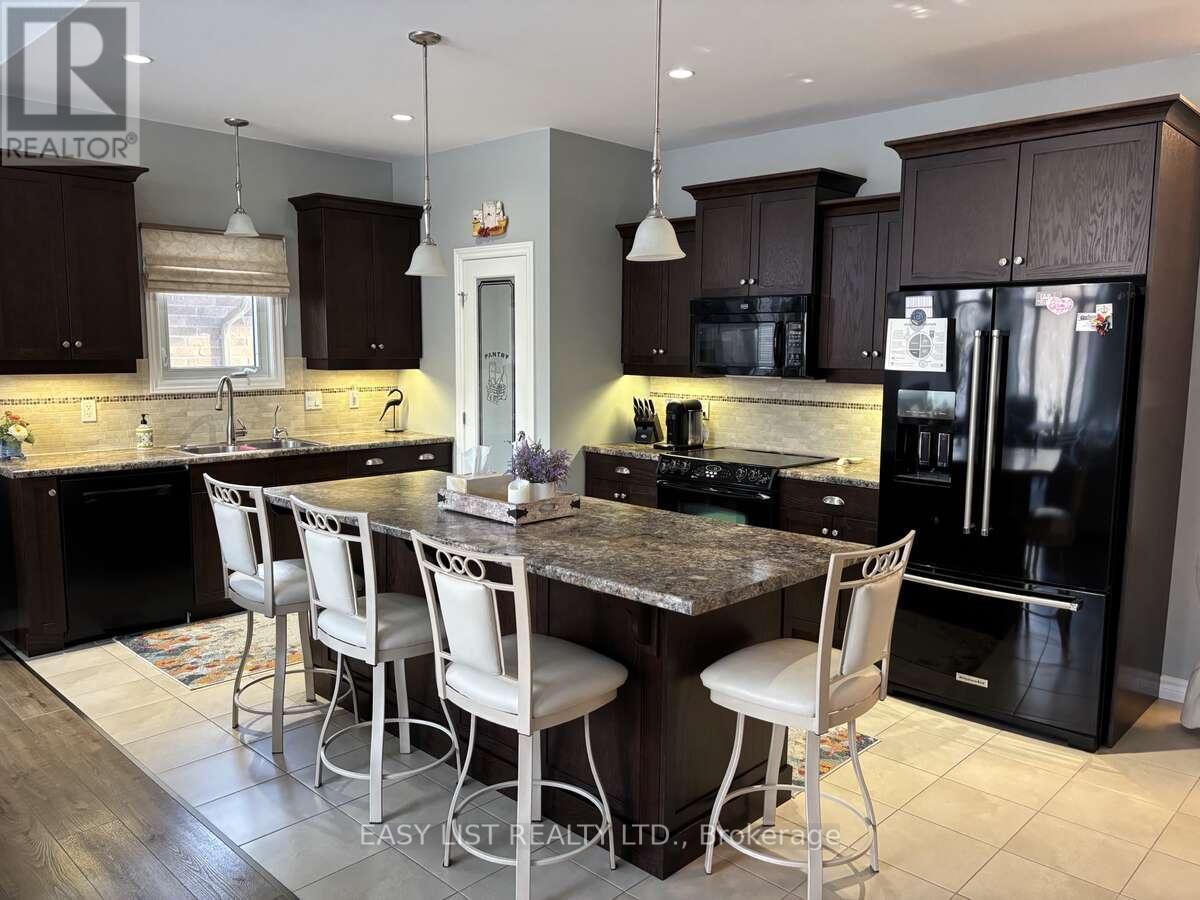 20 Ensley Place, Central Elgin, ON - Indoor