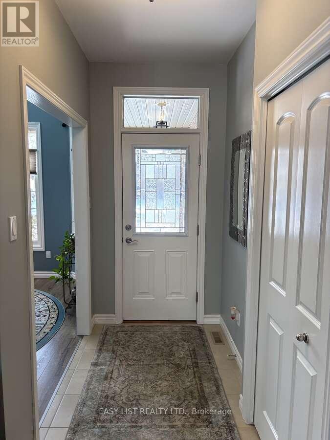 20 Ensley Place, Central Elgin, ON - Indoor Photo Showing Other Room