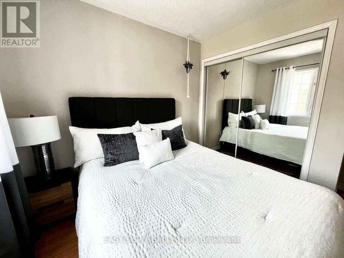 74 - 95 Weldrick Road E, Richmond Hill, ON - Indoor Photo Showing Bedroom