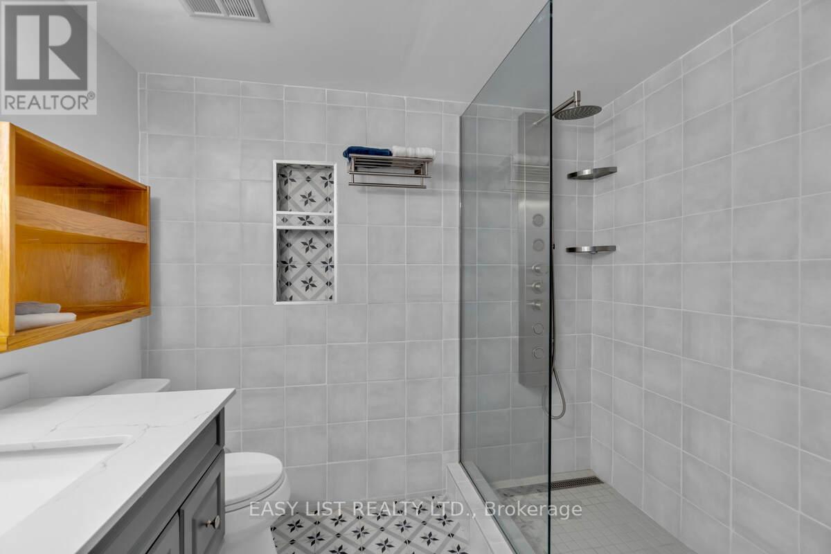 810 - 20 Harding Boulevard W, Richmond Hill, ON - Indoor Photo Showing Bathroom