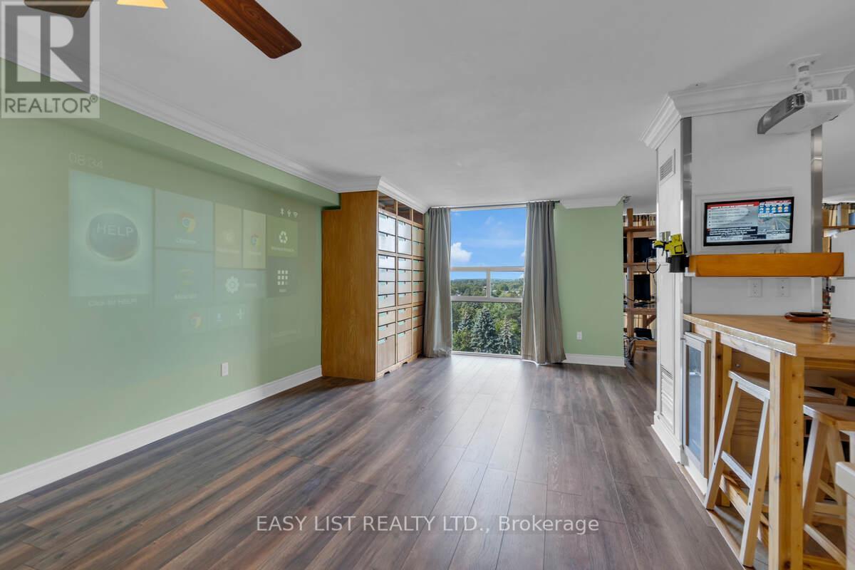 810 - 20 Harding Boulevard W, Richmond Hill, ON - Indoor Photo Showing Other Room