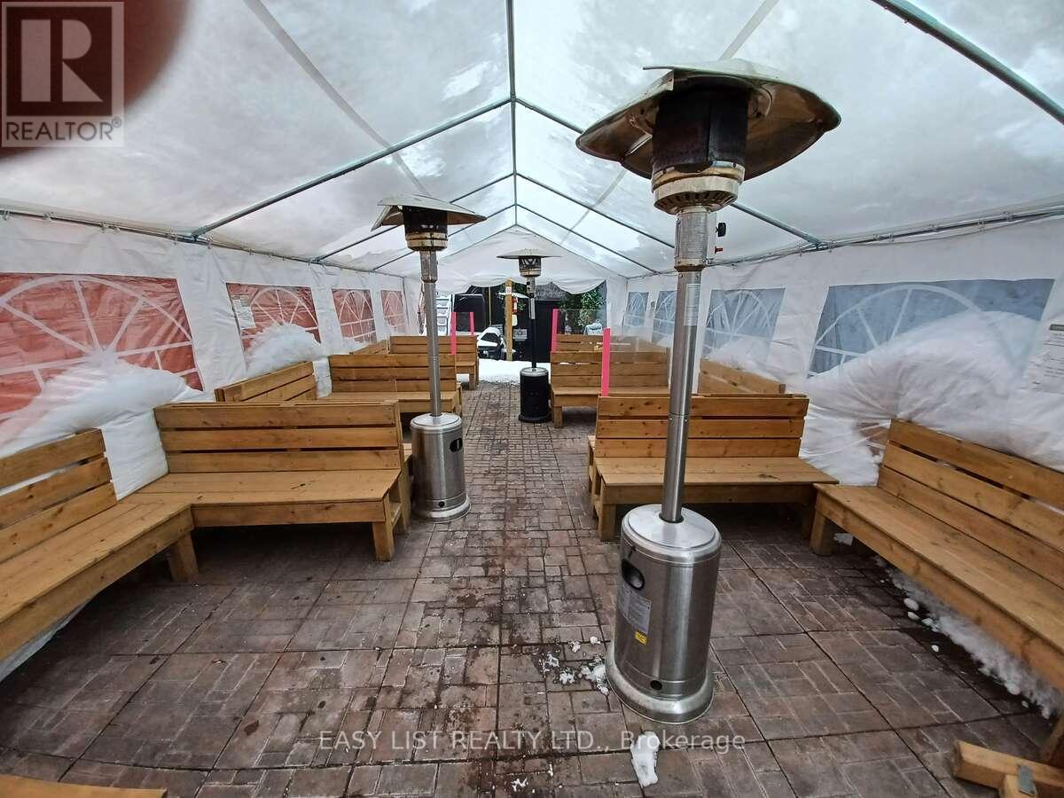 512 Queen Street W, Toronto, ON