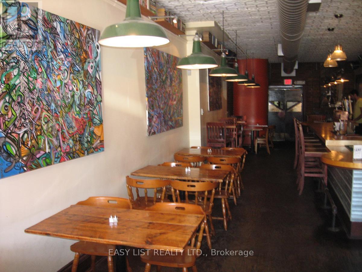 512 Queen Street W, Toronto, ON