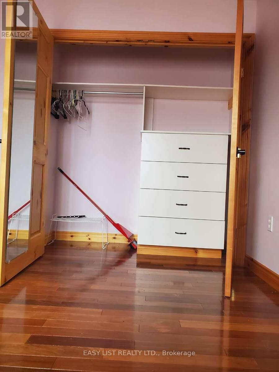 477 Hwy 586, Thunder Bay, ON - Indoor Photo Showing Other Room