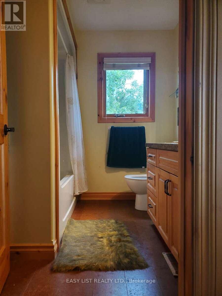 477 Hwy 586, Thunder Bay, ON - Indoor