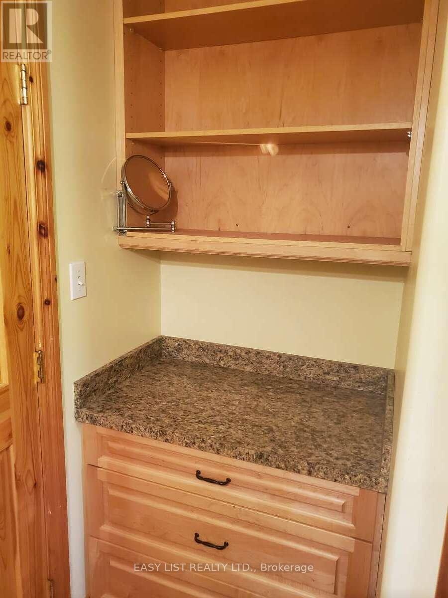 477 Hwy 586, Thunder Bay, ON - Indoor