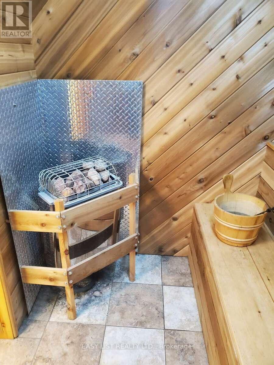 477 Hwy 586, Thunder Bay, ON - Photo Showing Other Room