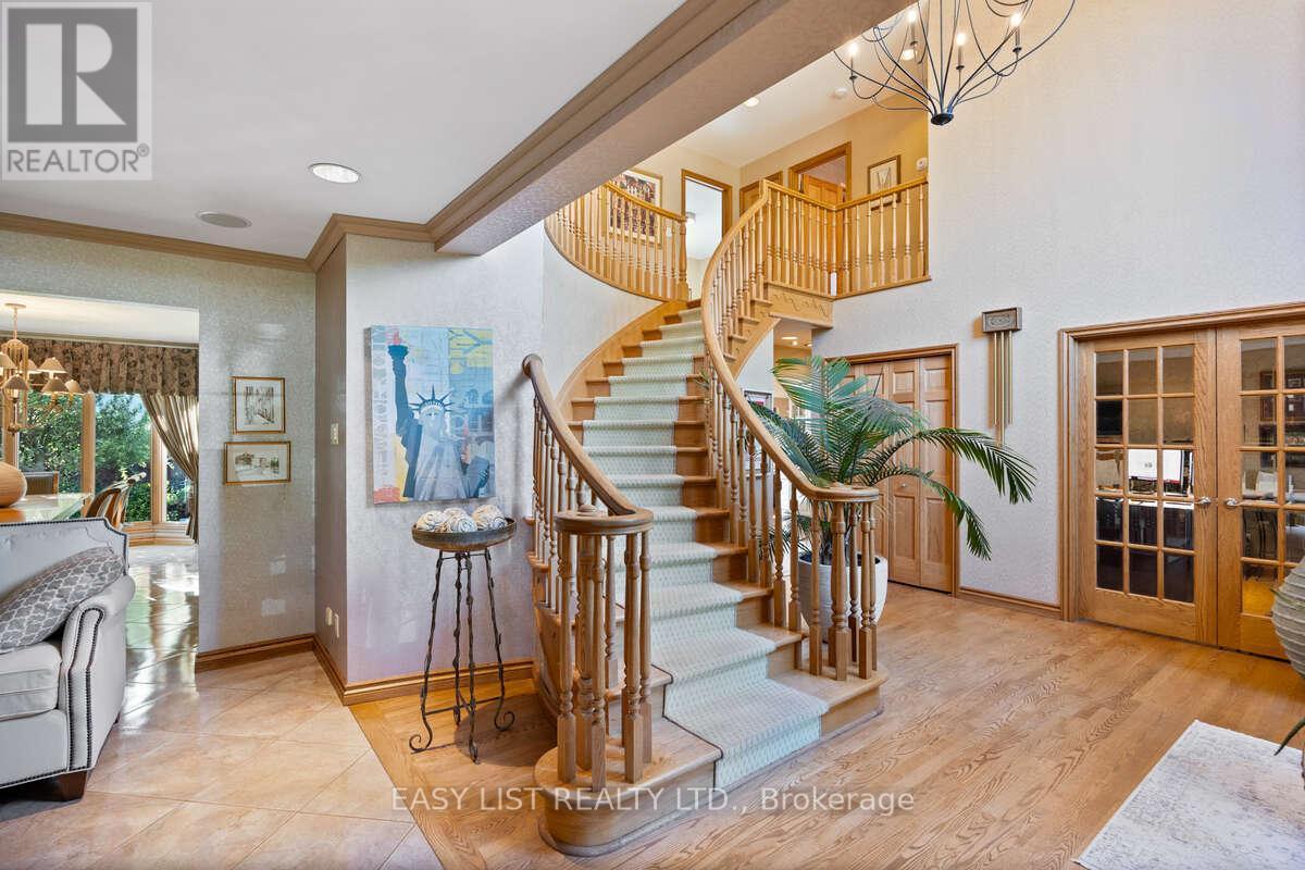 541 Kerr Crescent, Lakeshore, ON - Indoor Photo Showing Other Room