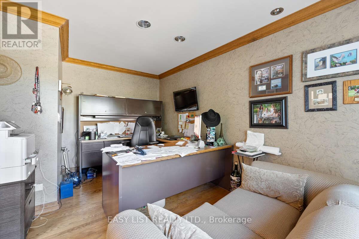 541 Kerr Crescent, Lakeshore, ON - Indoor Photo Showing Office