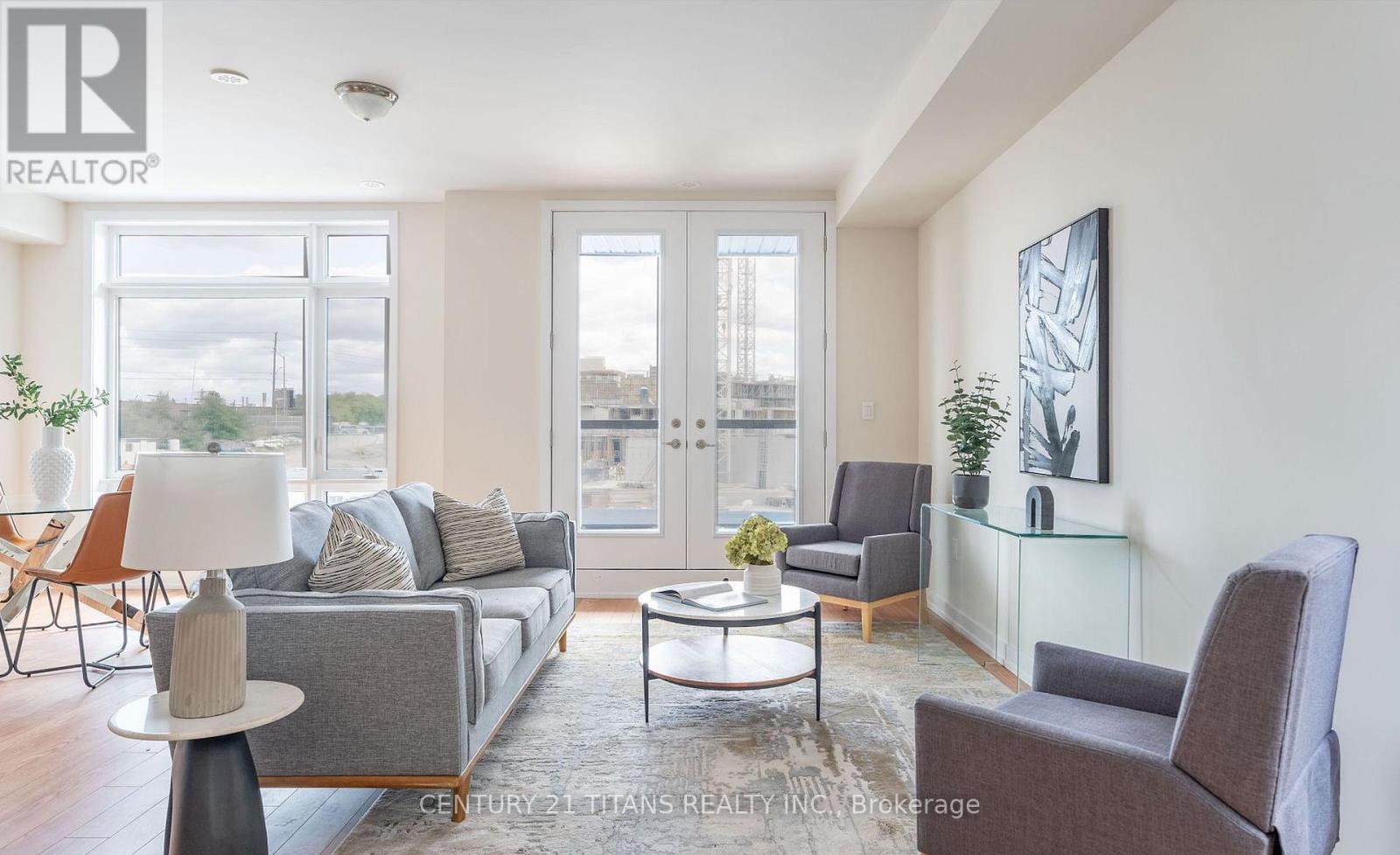 48 Dandara Gate, Vaughan, ON - Indoor Photo Showing Living Room