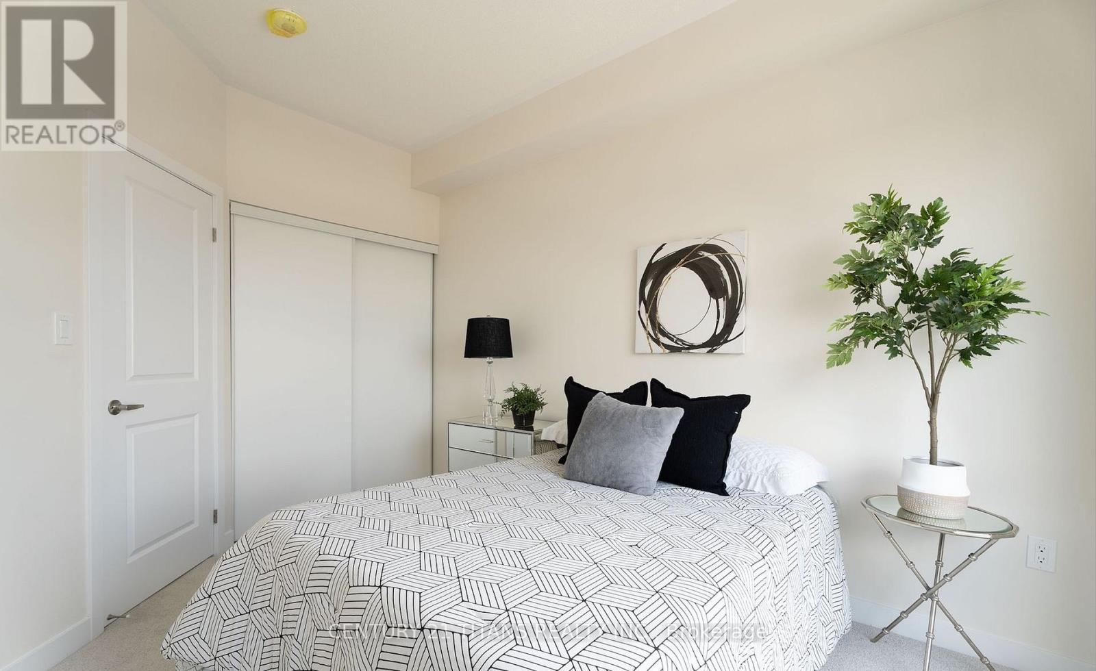 48 Dandara Gate, Vaughan, ON - Indoor Photo Showing Bedroom