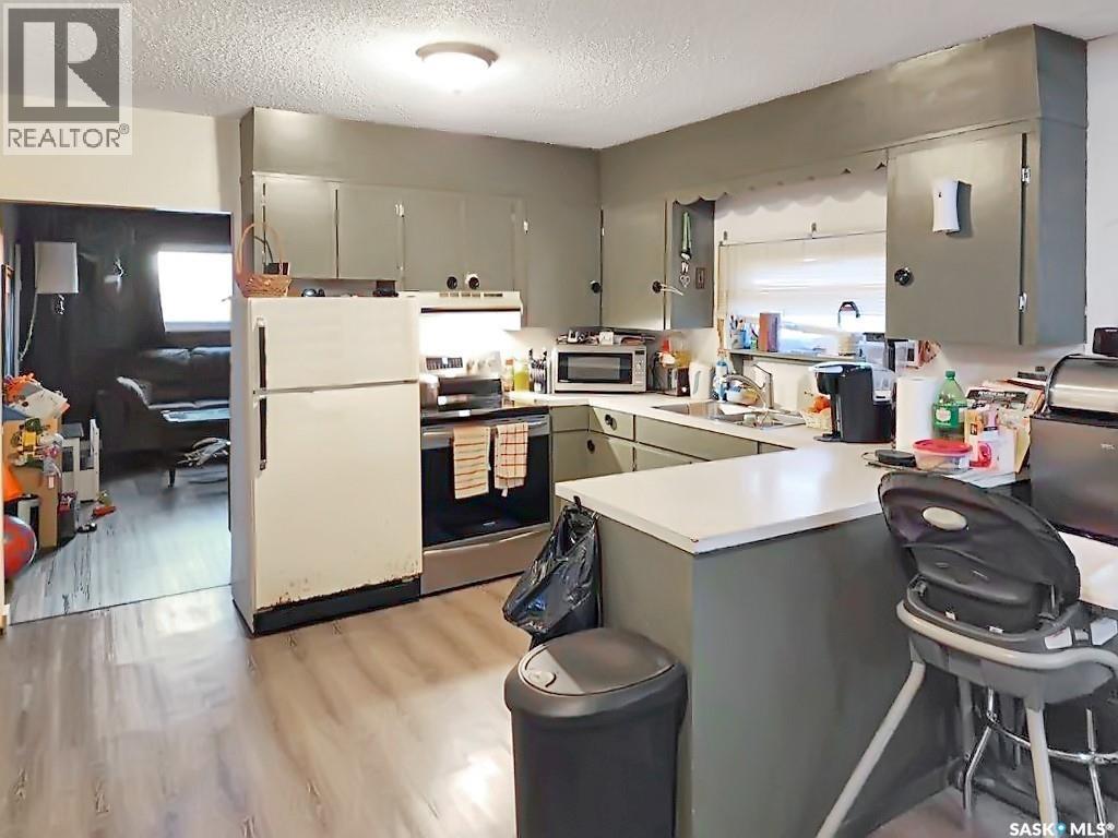 Grenfell Acres, Elcapo Rm No. 154, SK - Indoor Photo Showing Kitchen