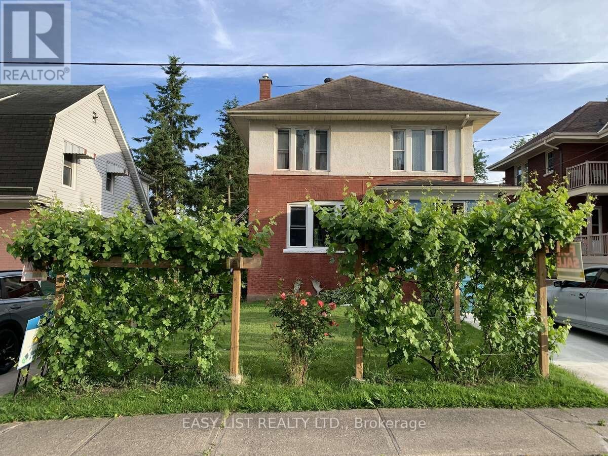 4322 Bampfield Street, Niagara Falls, ON - Outdoor