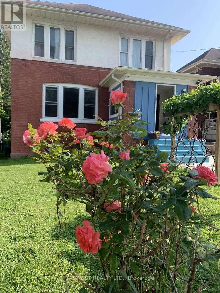 4322 Bampfield Street, Niagara Falls, ON - Outdoor