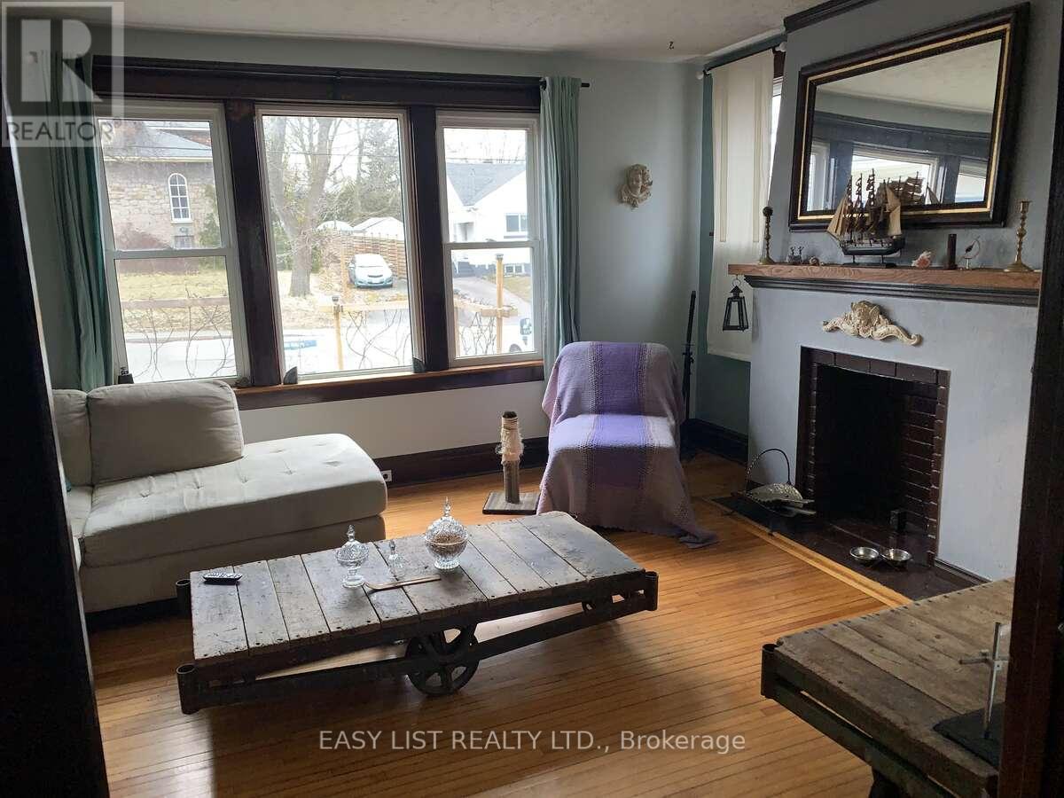 4322 Bampfield Street, Niagara Falls, ON - Indoor