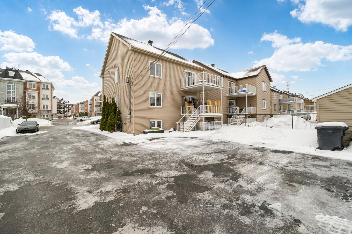 Back facade - 610 Rue Montmartre, Mascouche, QC - Outdoor