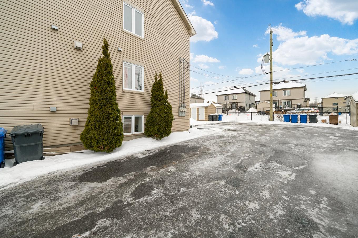 Parking - 610 Rue Montmartre, Mascouche, QC - Outdoor