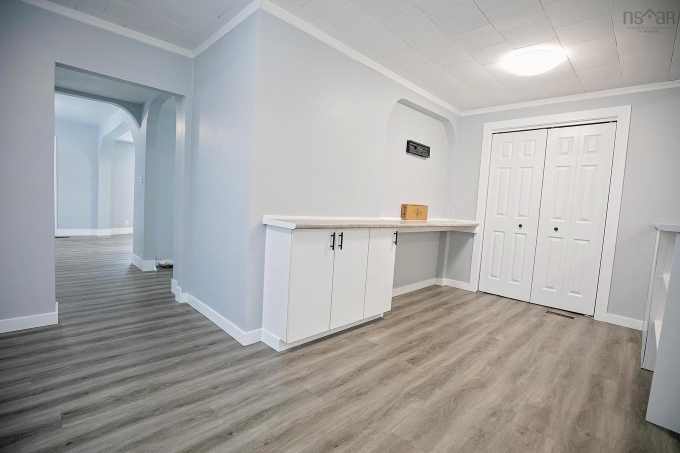 32 Douglas Avenue, Amherst, NS