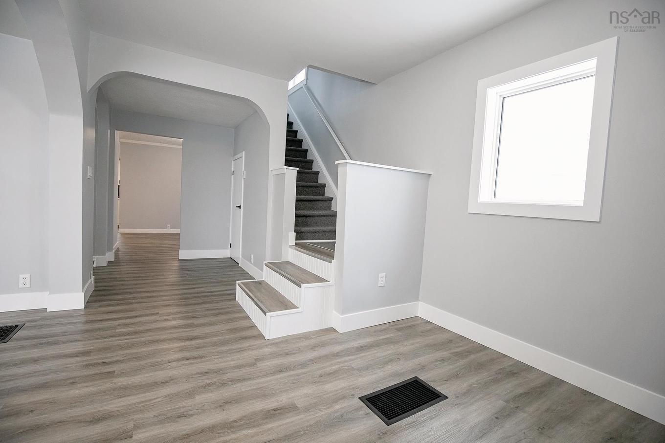 32 Douglas Avenue, Amherst, NS