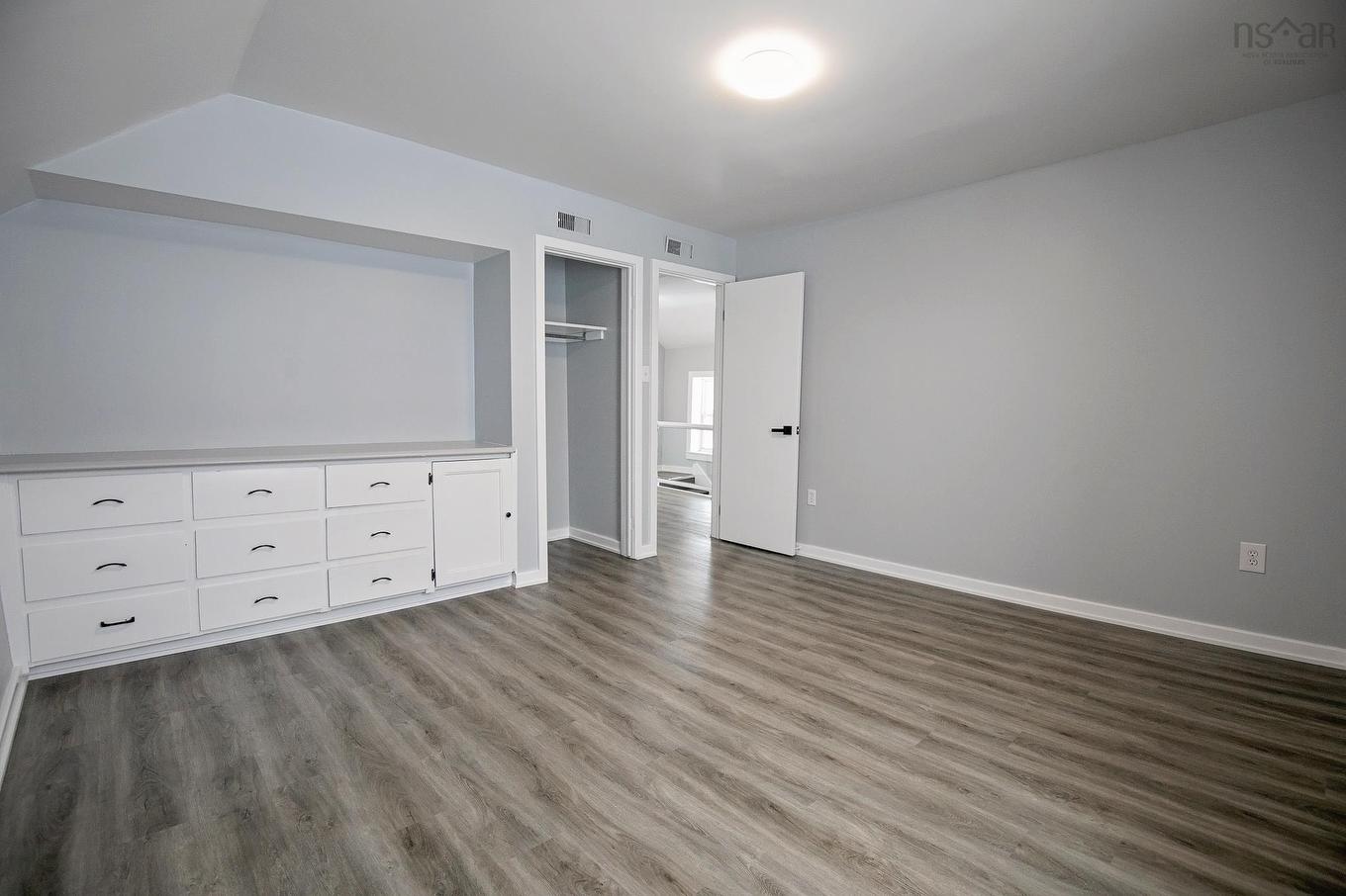 32 Douglas Avenue, Amherst, NS