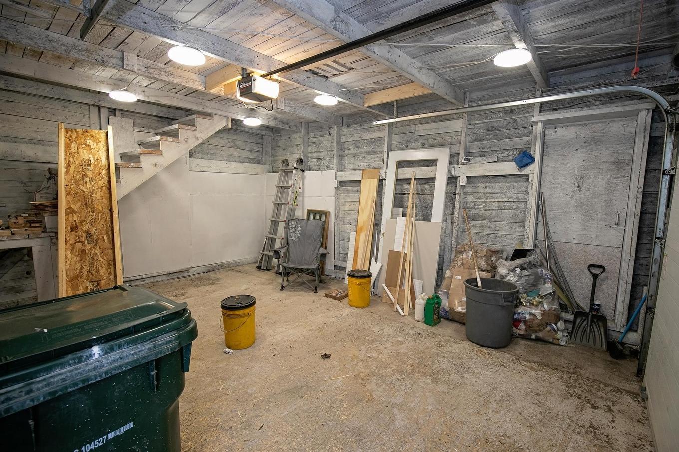 32 Douglas Avenue, Amherst, NS