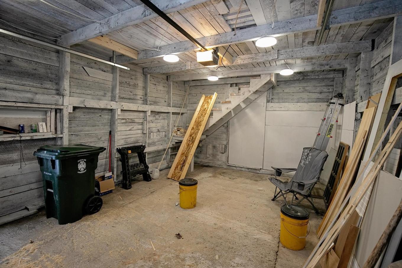 32 Douglas Avenue, Amherst, NS