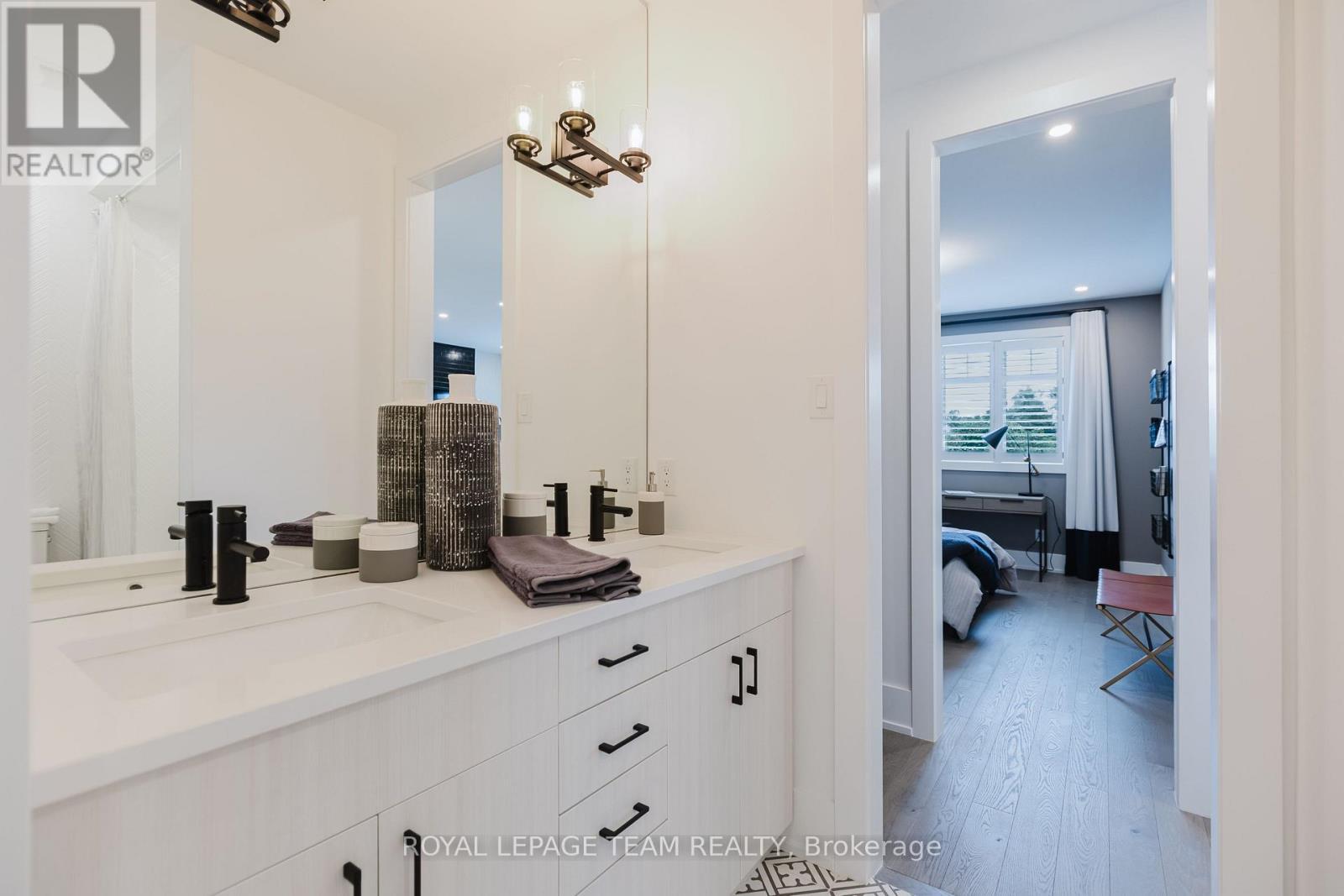 Images provided are to showcase builder finishes. - 1035 Elixir Place, Ottawa, ON - Indoor