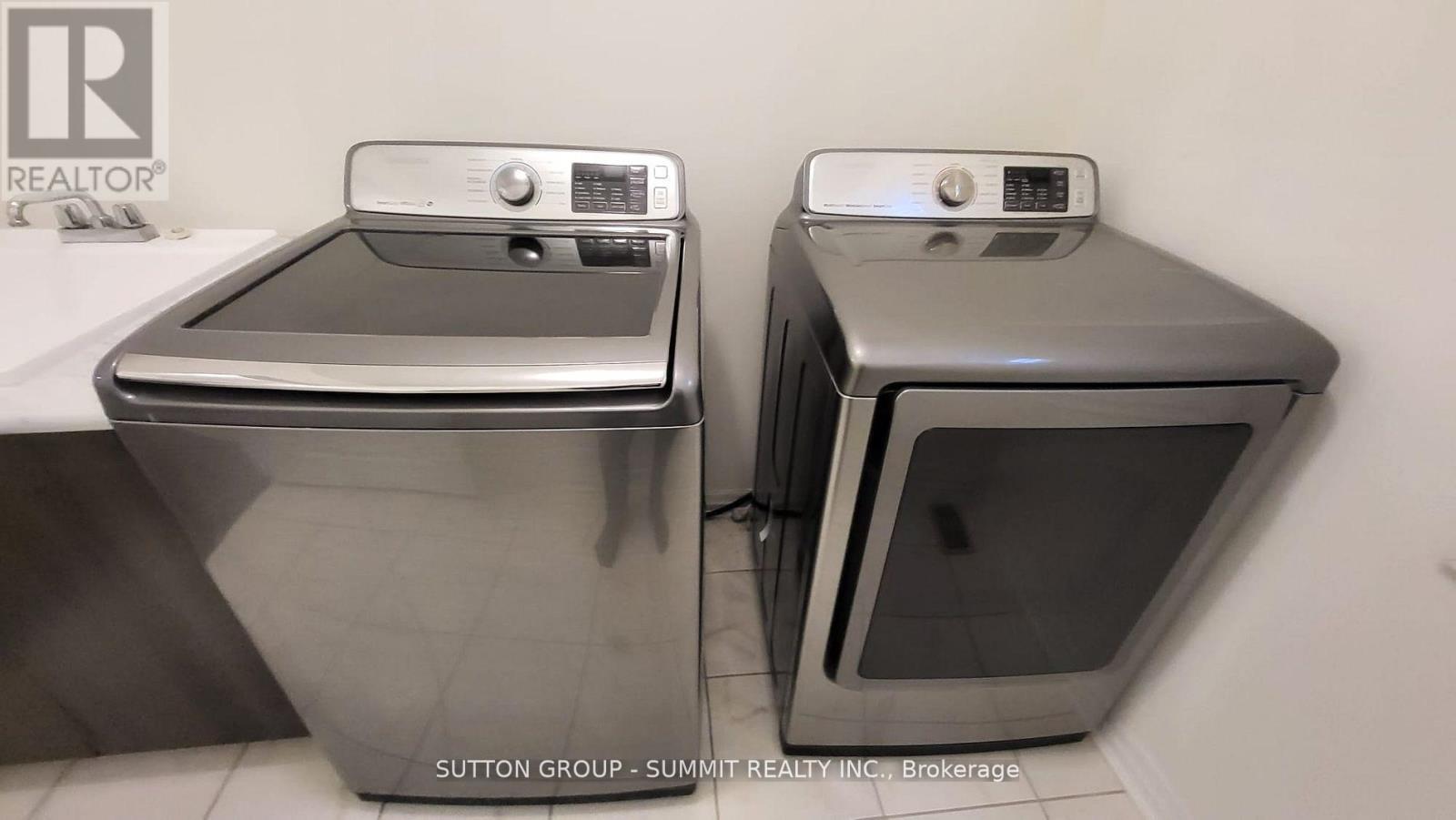 95 Watermill Street, Kitchener, ON - Indoor Photo Showing Laundry Room