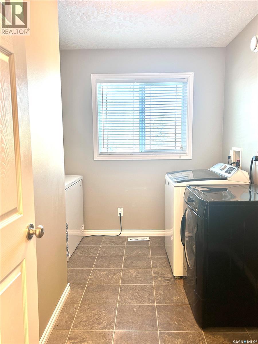 203 3Rd Avenue E, Shellbrook, SK - Indoor Photo Showing Laundry Room