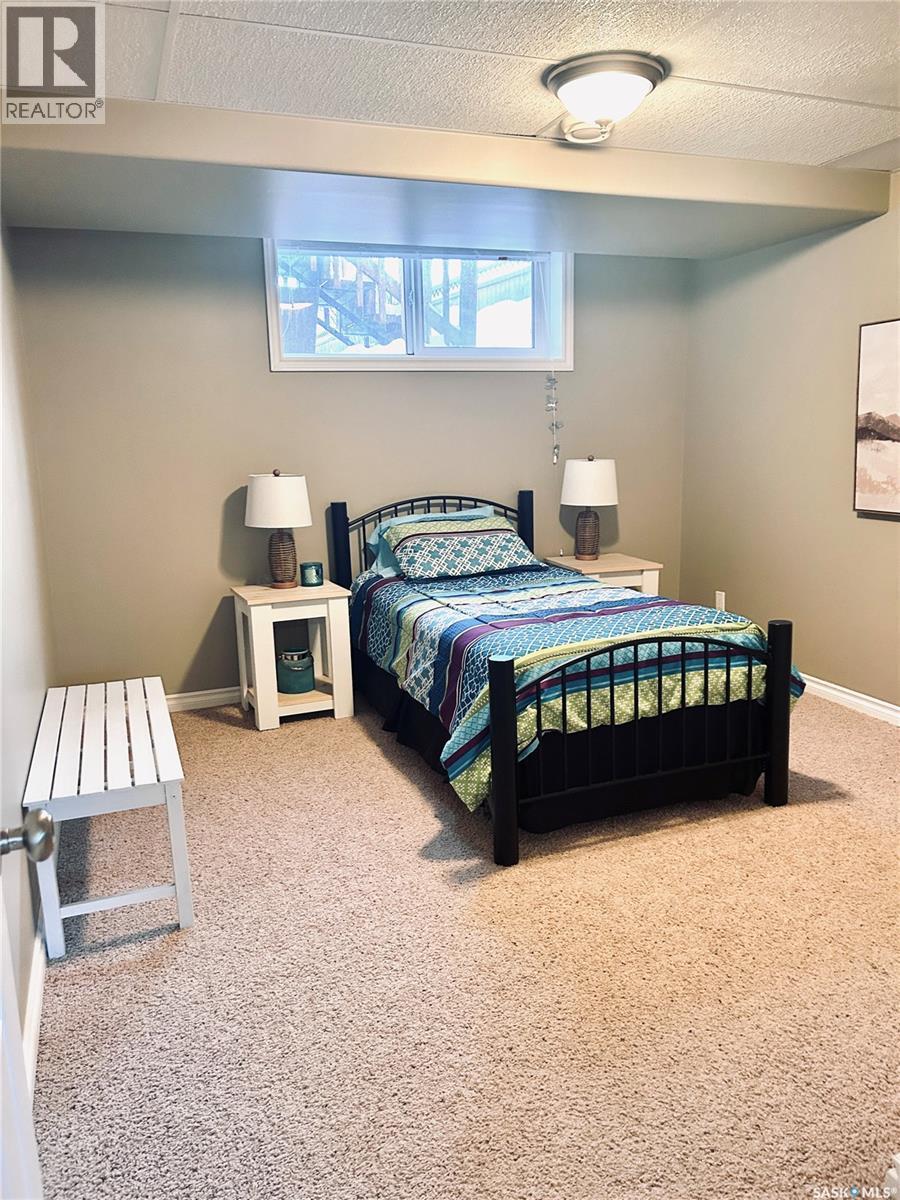 203 3Rd Avenue E, Shellbrook, SK - Indoor Photo Showing Bedroom