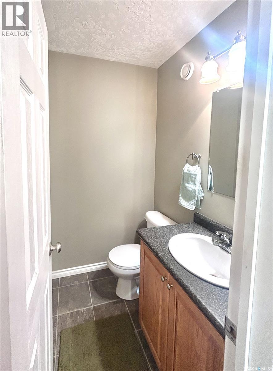 203 3Rd Avenue E, Shellbrook, SK - Indoor Photo Showing Bathroom