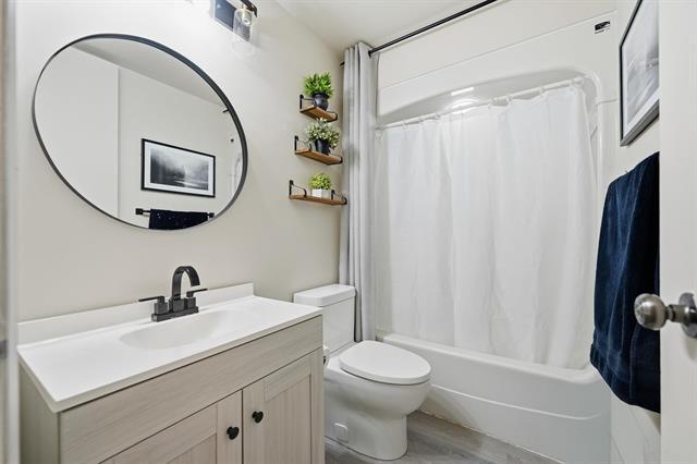 34 Mackie Bay, Winnipeg, MB