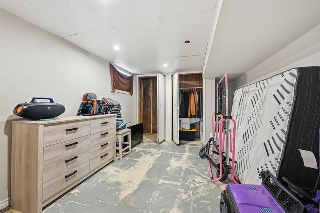 34 Mackie Bay, Winnipeg, MB