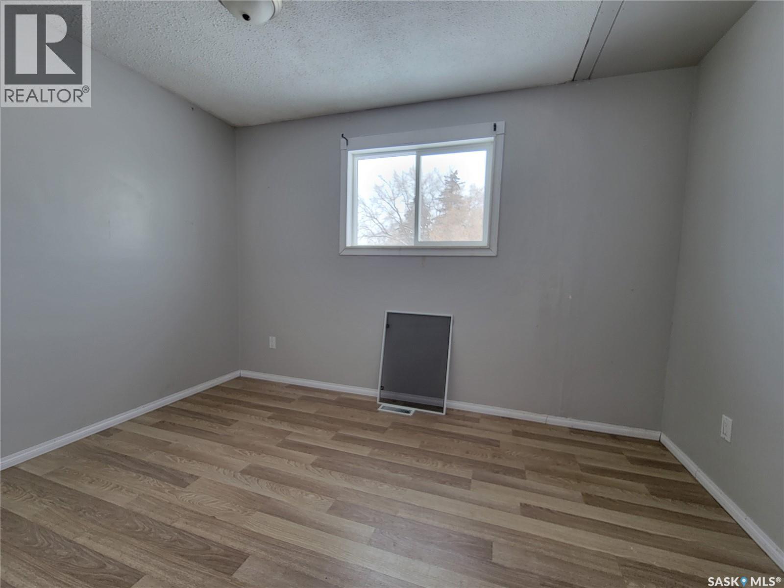 4721 Barr Crescent, Lloydminster, SK - Indoor Photo Showing Other Room