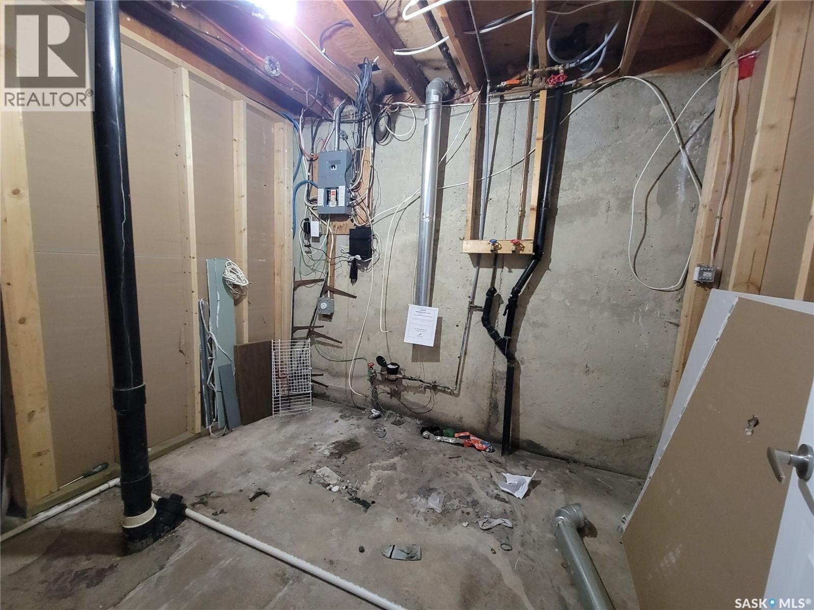 4721 Barr Crescent, Lloydminster, SK - Indoor Photo Showing Basement