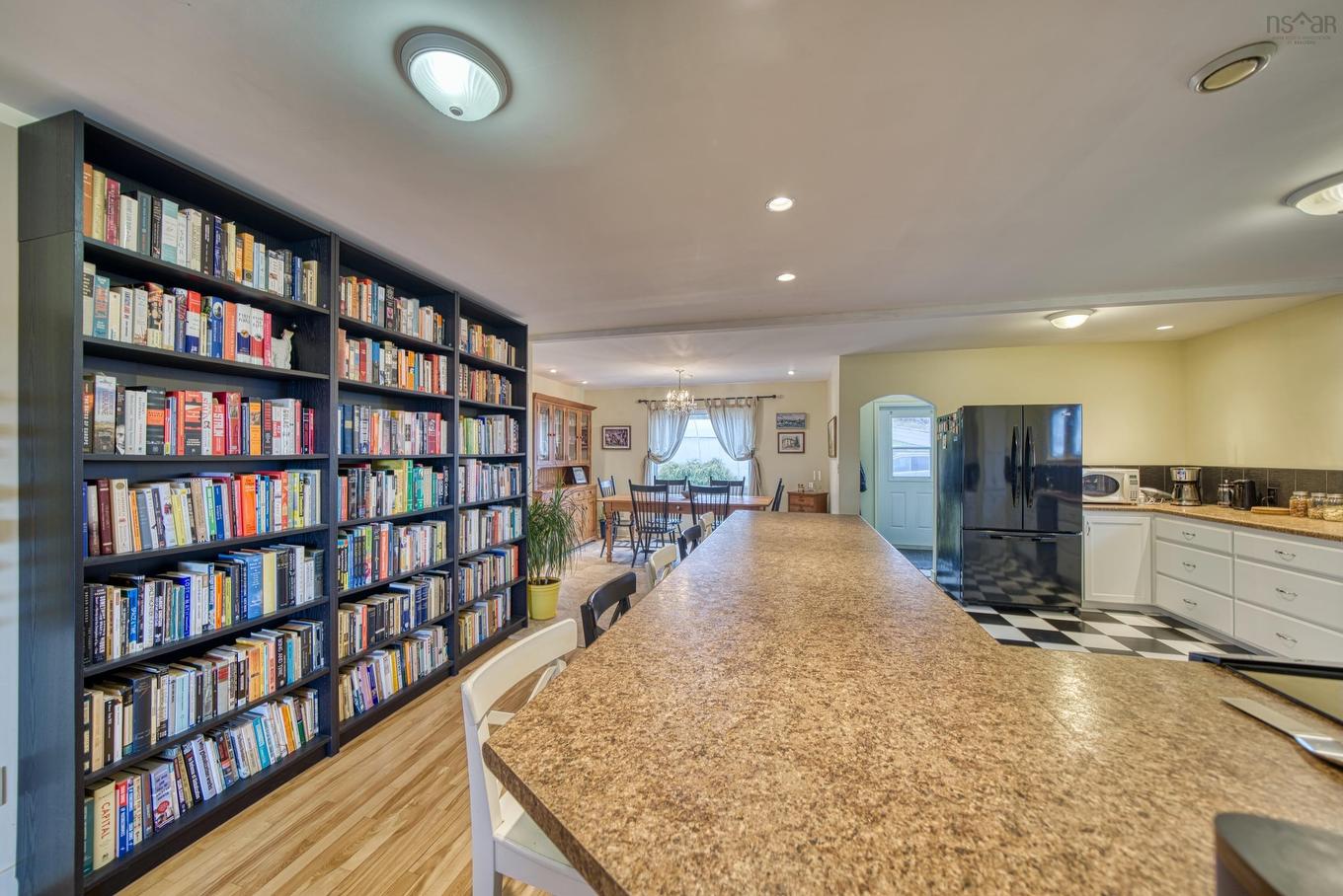 112 Hopson Street, Lunenburg, NS