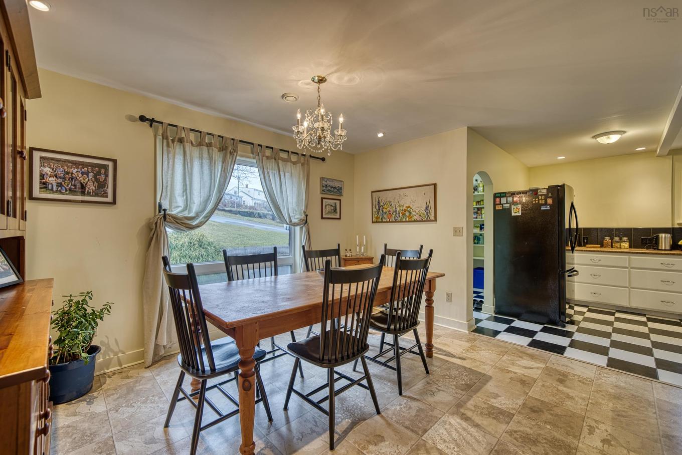 112 Hopson Street, Lunenburg, NS