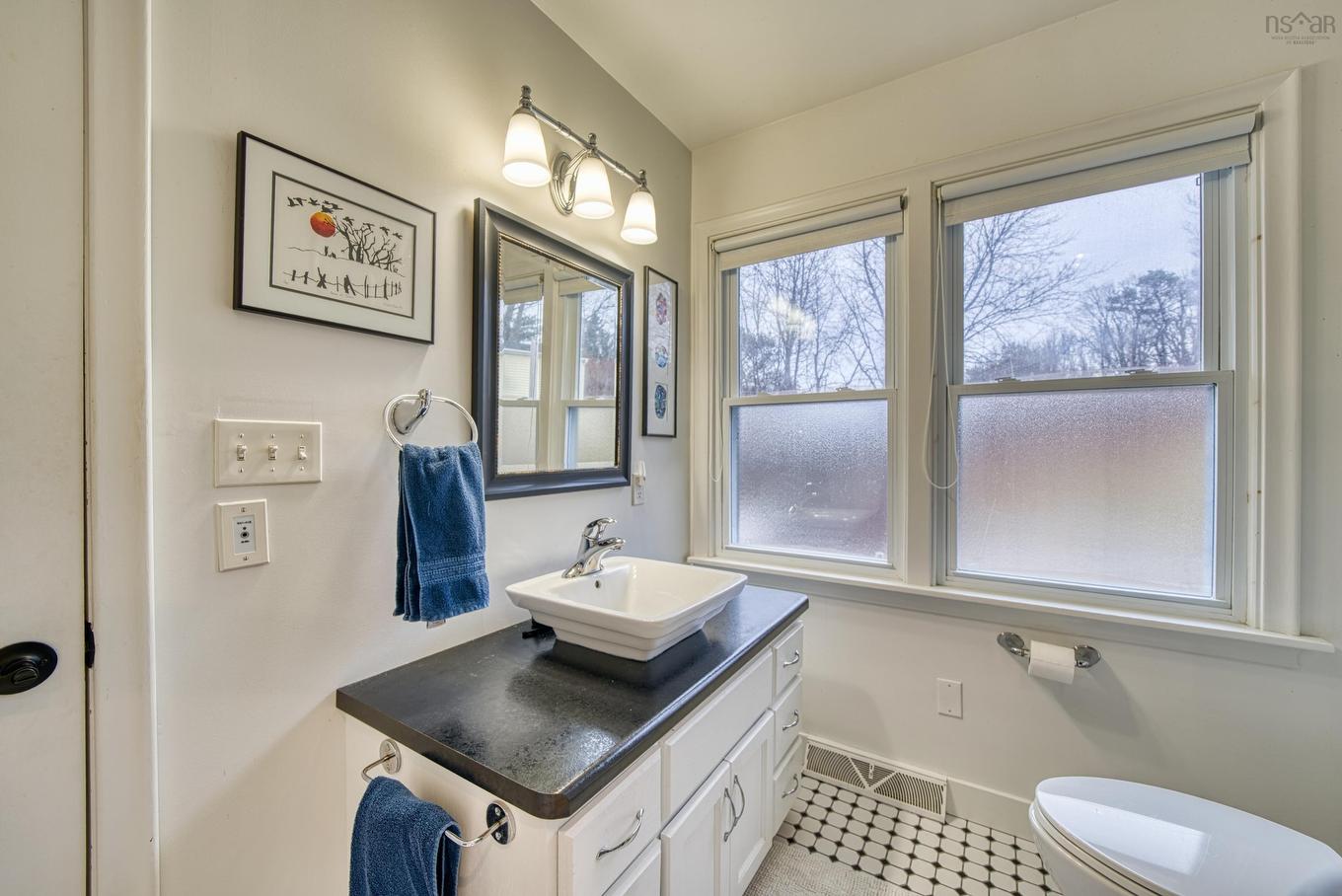 112 Hopson Street, Lunenburg, NS