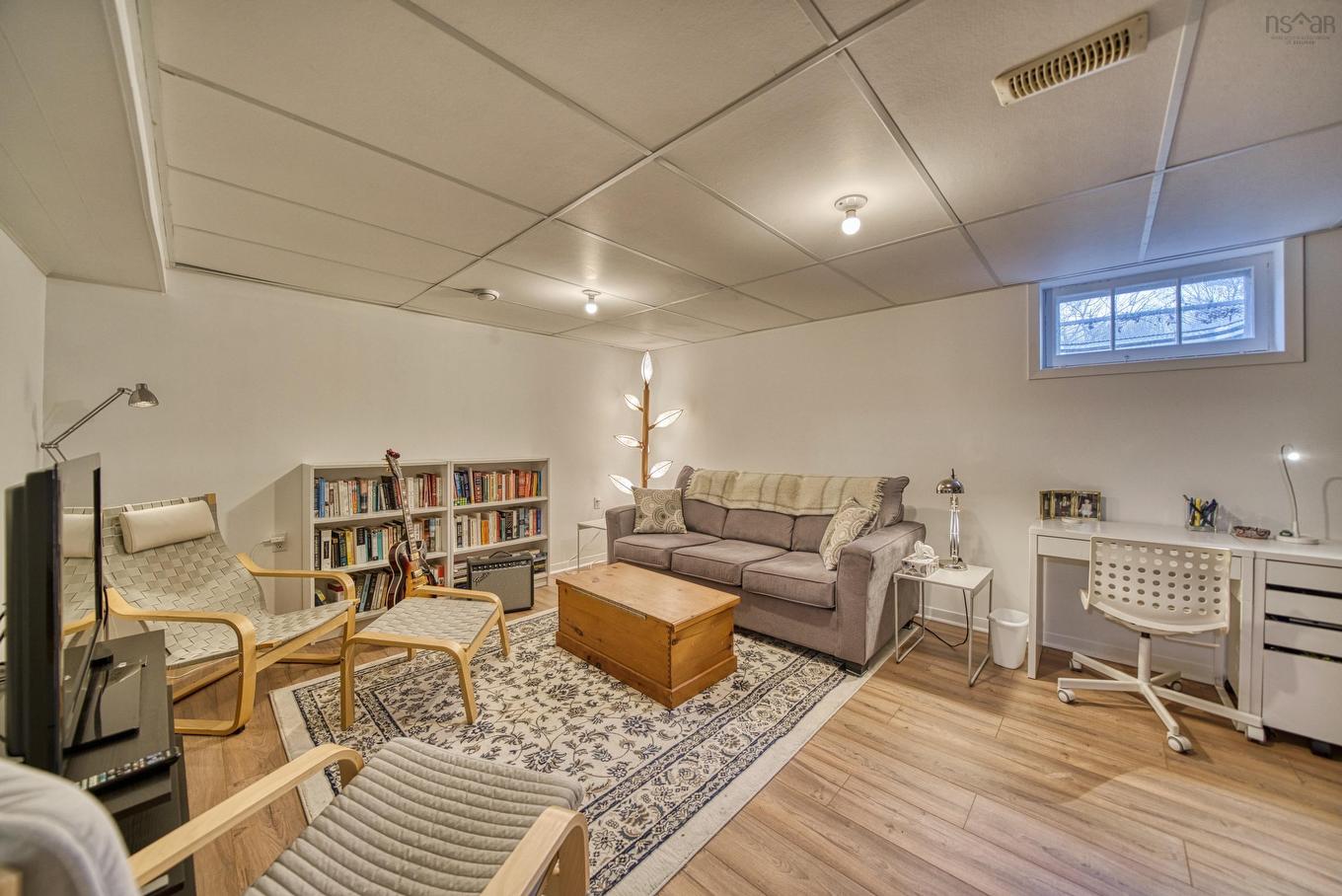 112 Hopson Street, Lunenburg, NS