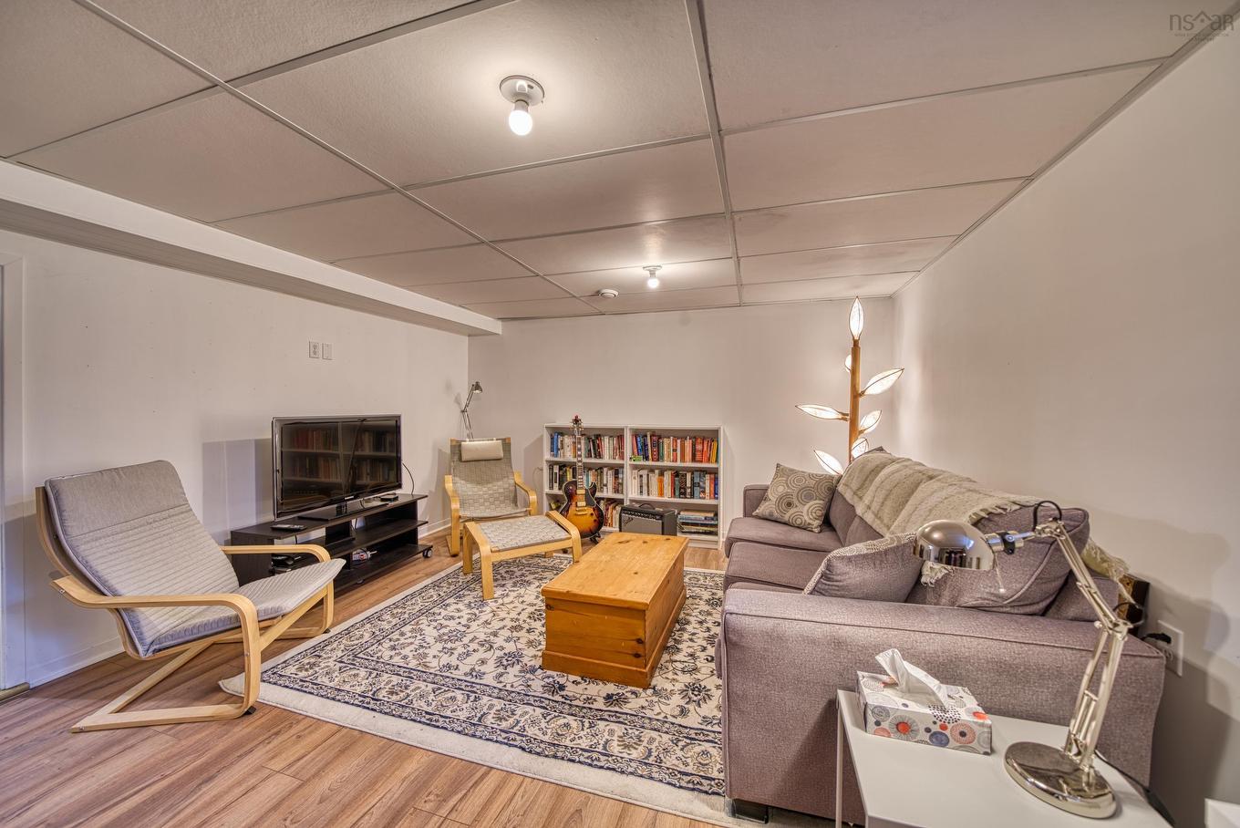 112 Hopson Street, Lunenburg, NS