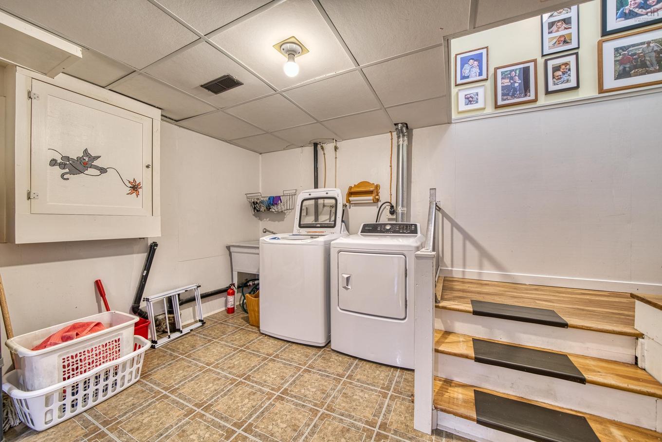 112 Hopson Street, Lunenburg, NS