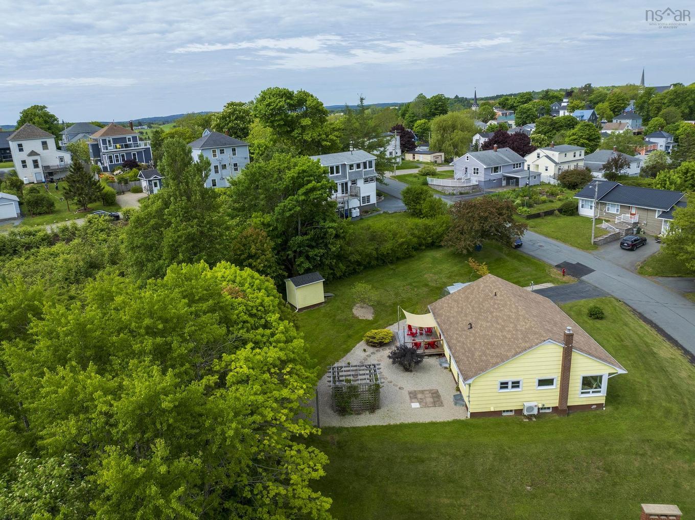 112 Hopson Street, Lunenburg, NS