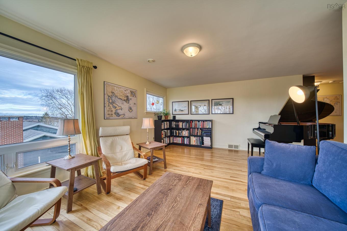 112 Hopson Street, Lunenburg, NS