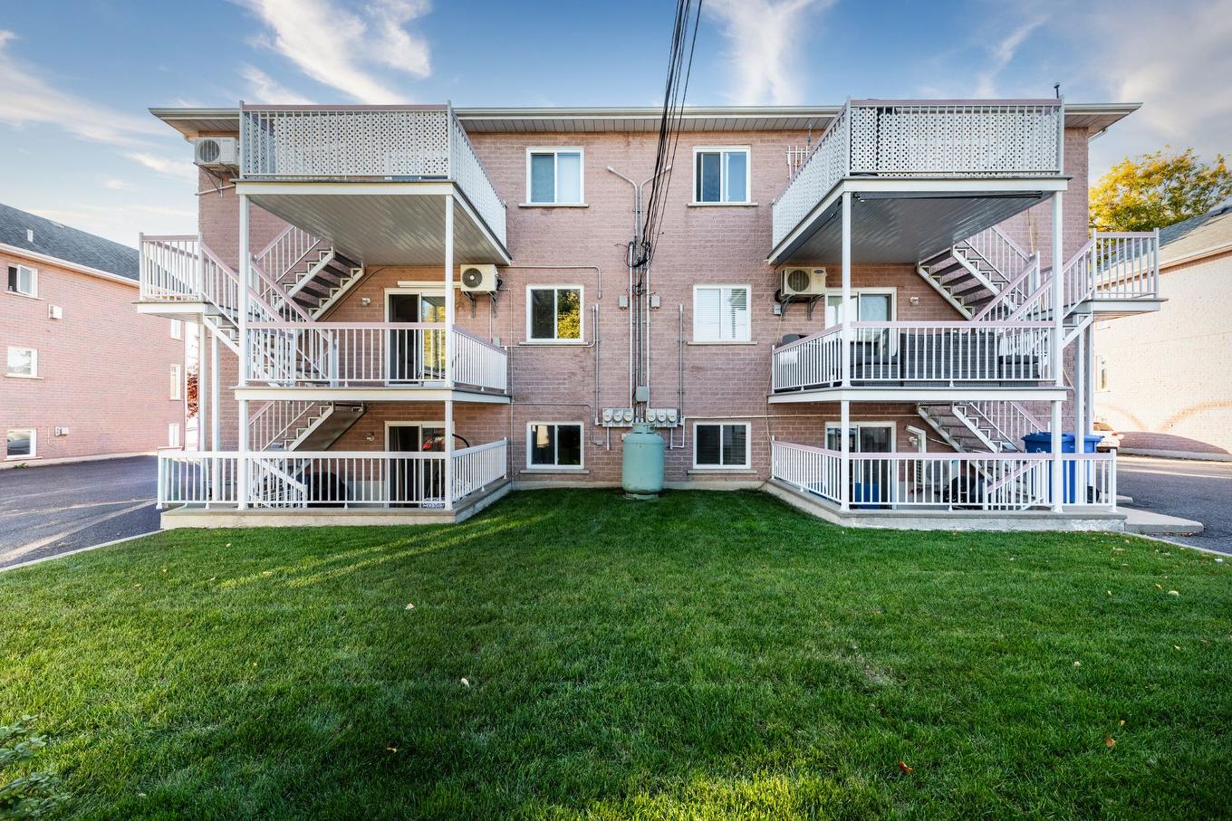 Face arrière - 1031 Boul. Brassard, Chambly, QC - Outdoor With Exterior