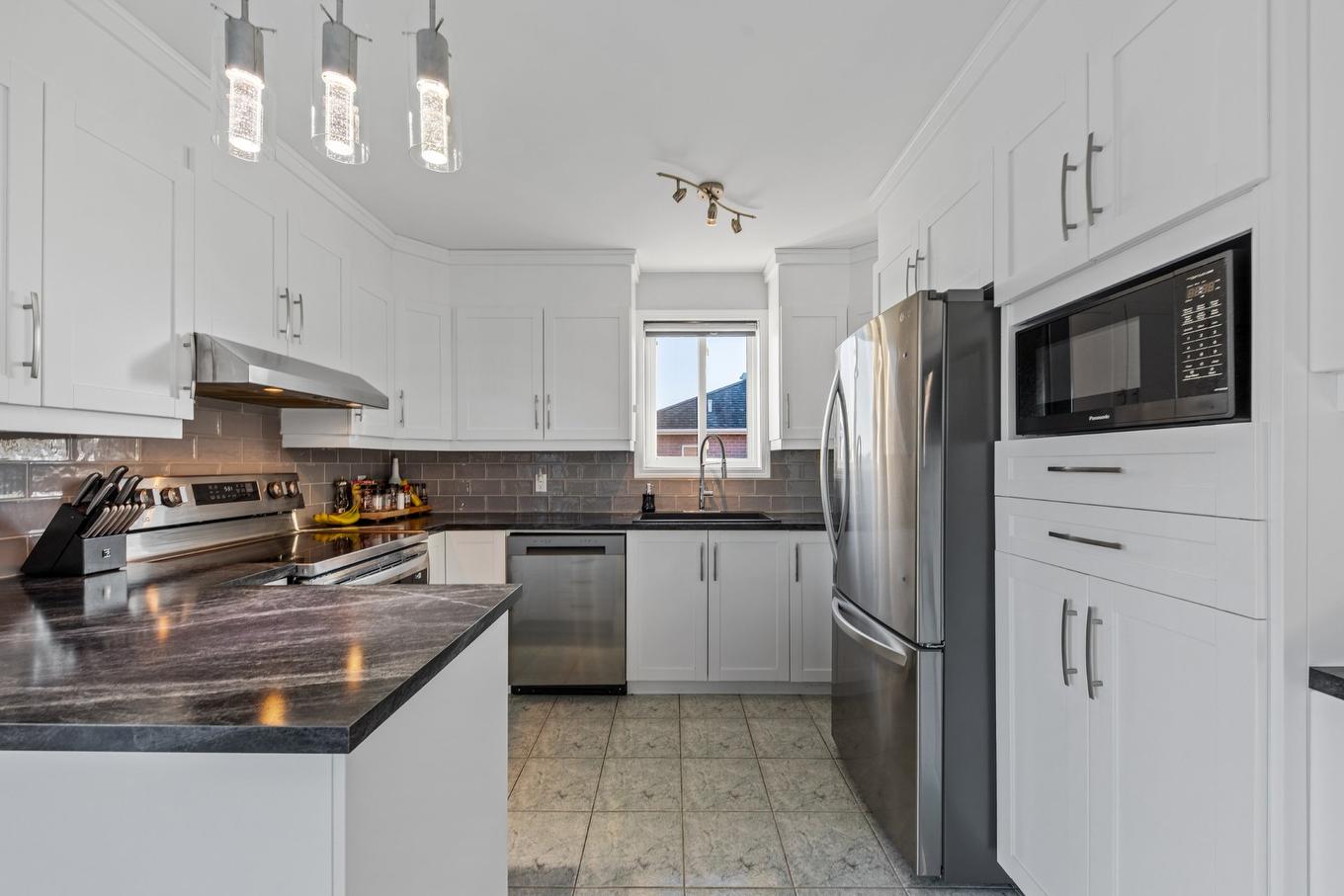 Cuisine - 1031 Boul. Brassard, Chambly, QC - Indoor Photo Showing Kitchen