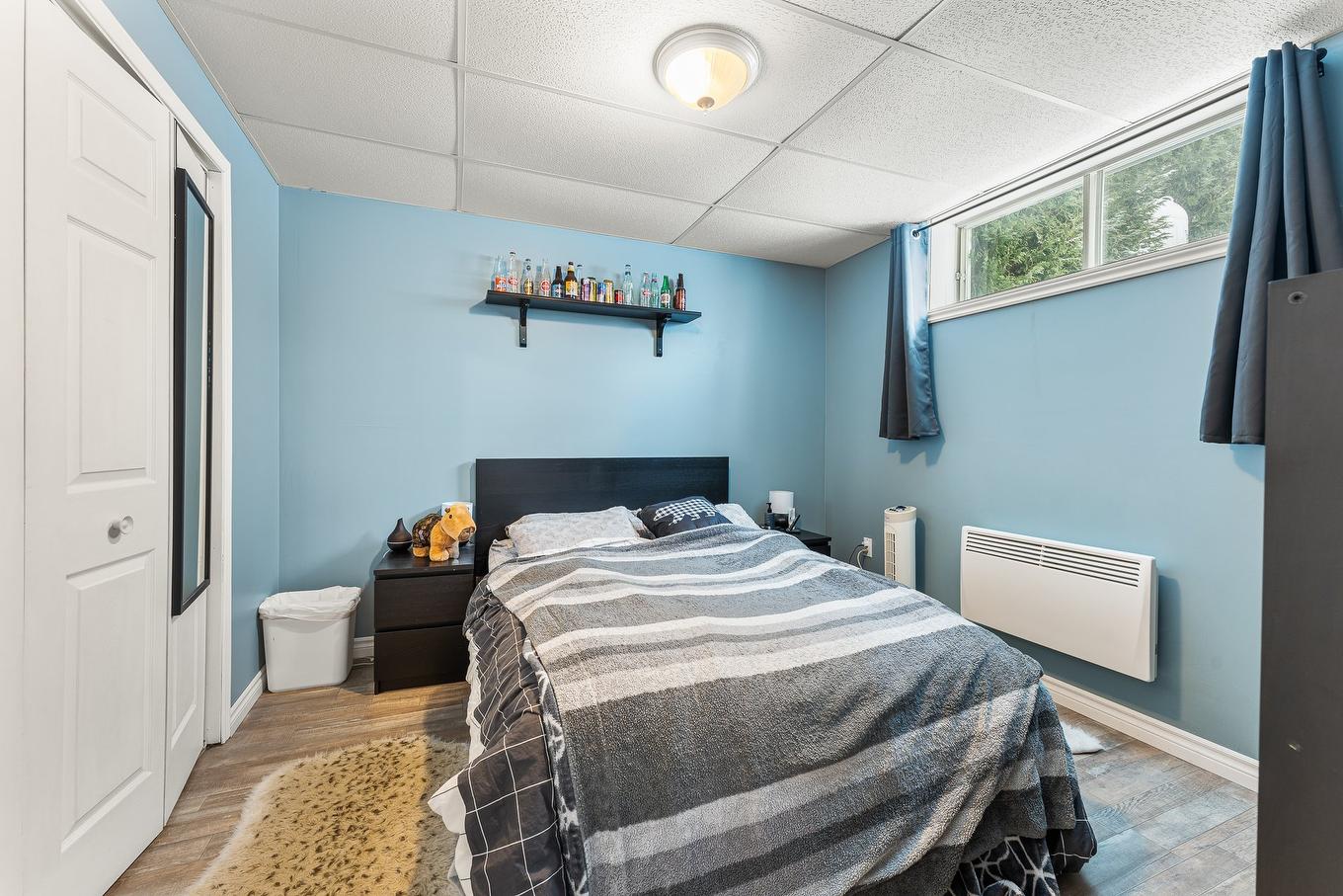 Chambre à coucher - 135 Rue Des Citadins S., Farnham, QC - Indoor Photo Showing Bedroom